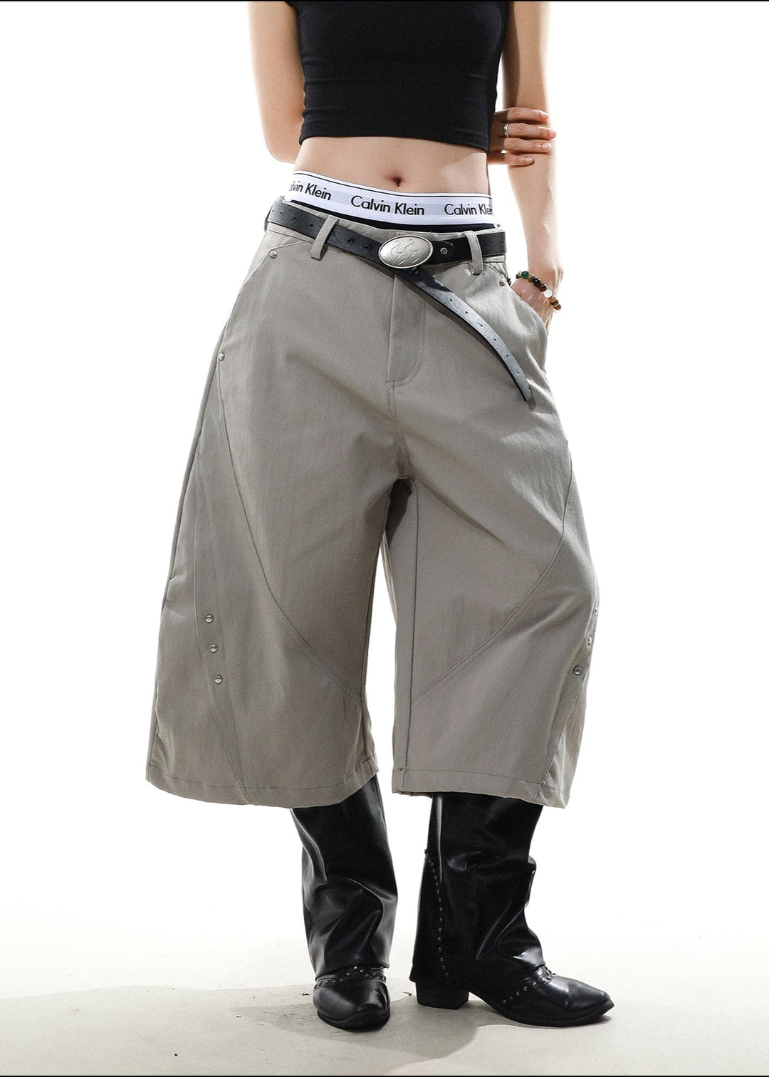 RIVET DESIGNED WIDE BERMUDA PANTS MNDES4460