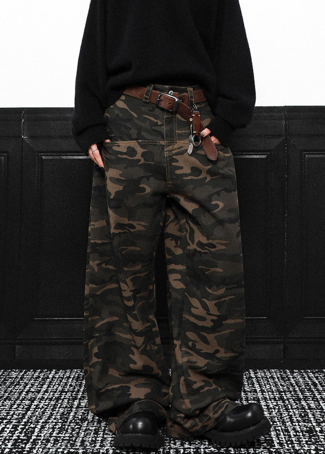 FRONT POCKET WIDE CAMO PANTS AEDES4581 - Deuku