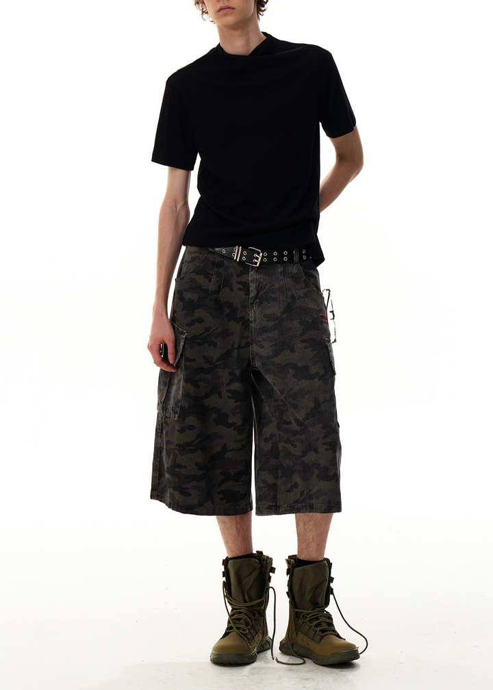 WIDE FIT CAMO CARGO SHORTS BEDES4673