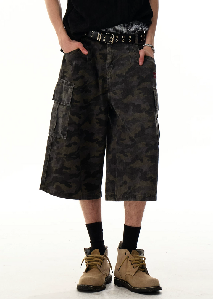 WIDE FIT CAMO CARGO SHORTS BEDES4673