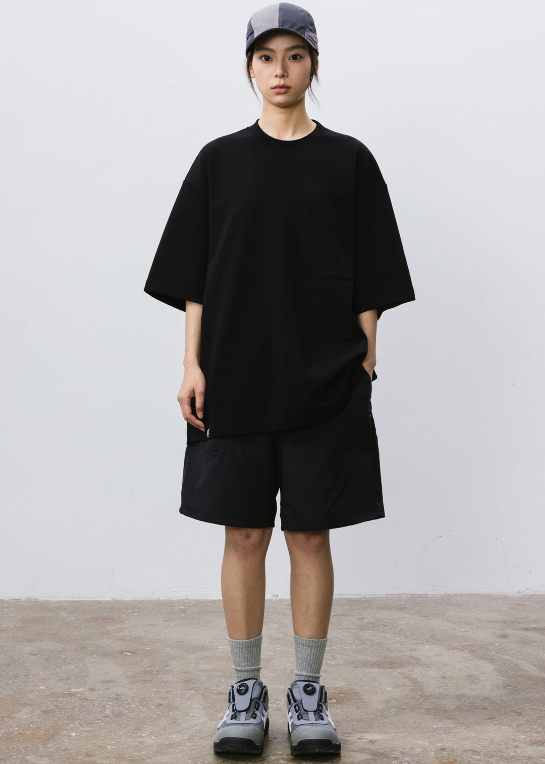 OVER SIZED POCKET T-SHIRT BHDES4447