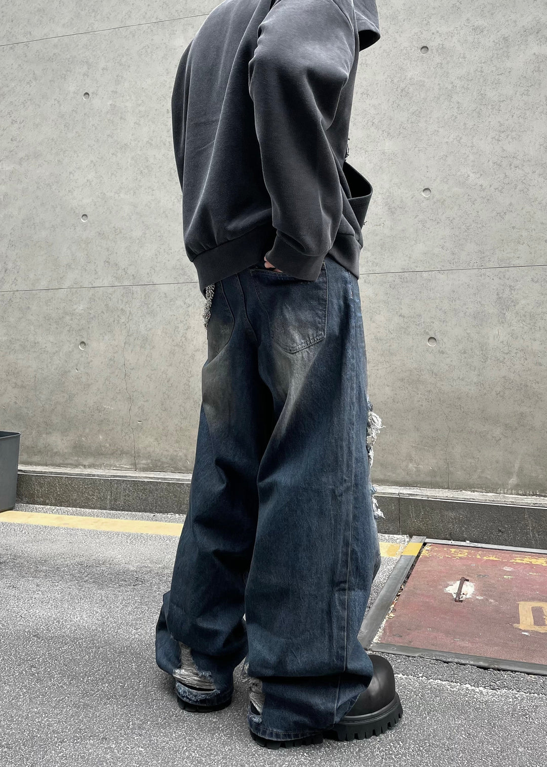 DAMAGED WIDE DENIM PANTS DFDES4476