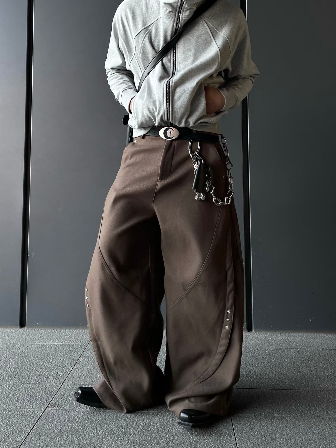 RIVET WIDE CURVE PANTS DFDES4440