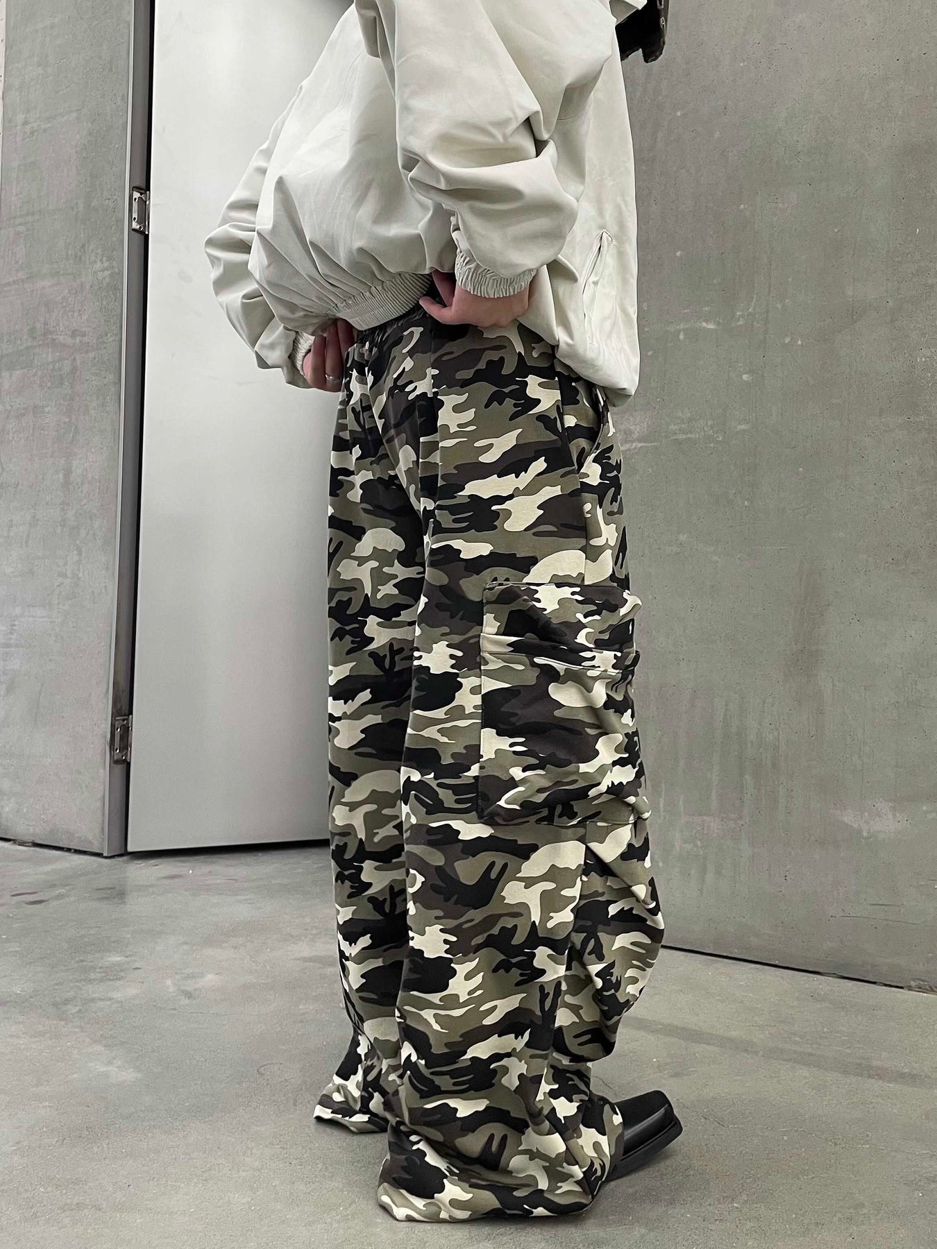 【未使用】DESEAT CAMOUFLAGE PATTERN TROUSERS Maison MIHARA YASUHIRO ONLINE STORE（メゾンミハラヤスヒロ
