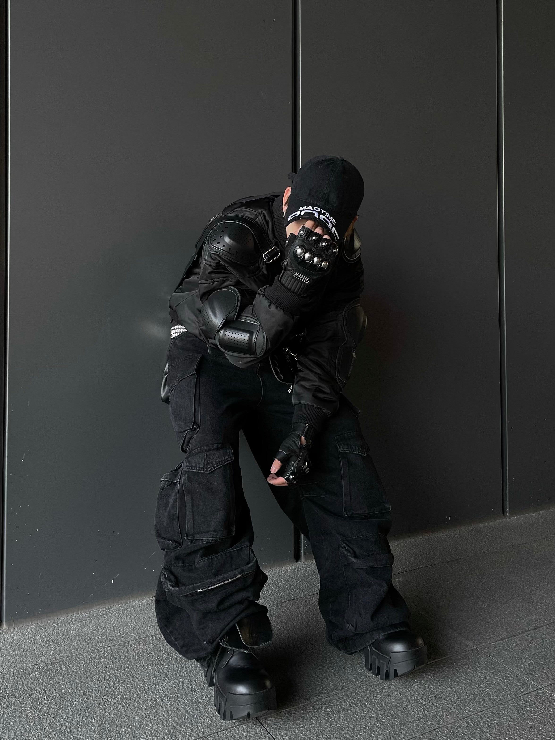 Diesel ワイドカーゴパンツ　ブラック　タグあり BIG POCKET WIDE CARGO PANTS DFDES4442 – Deuku