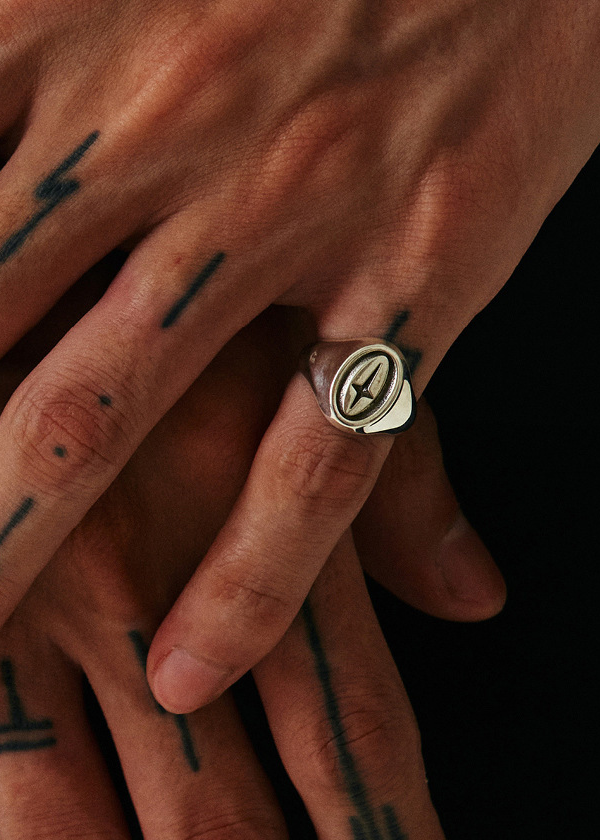 STAR SIGNET OPEN RING BEDES4686