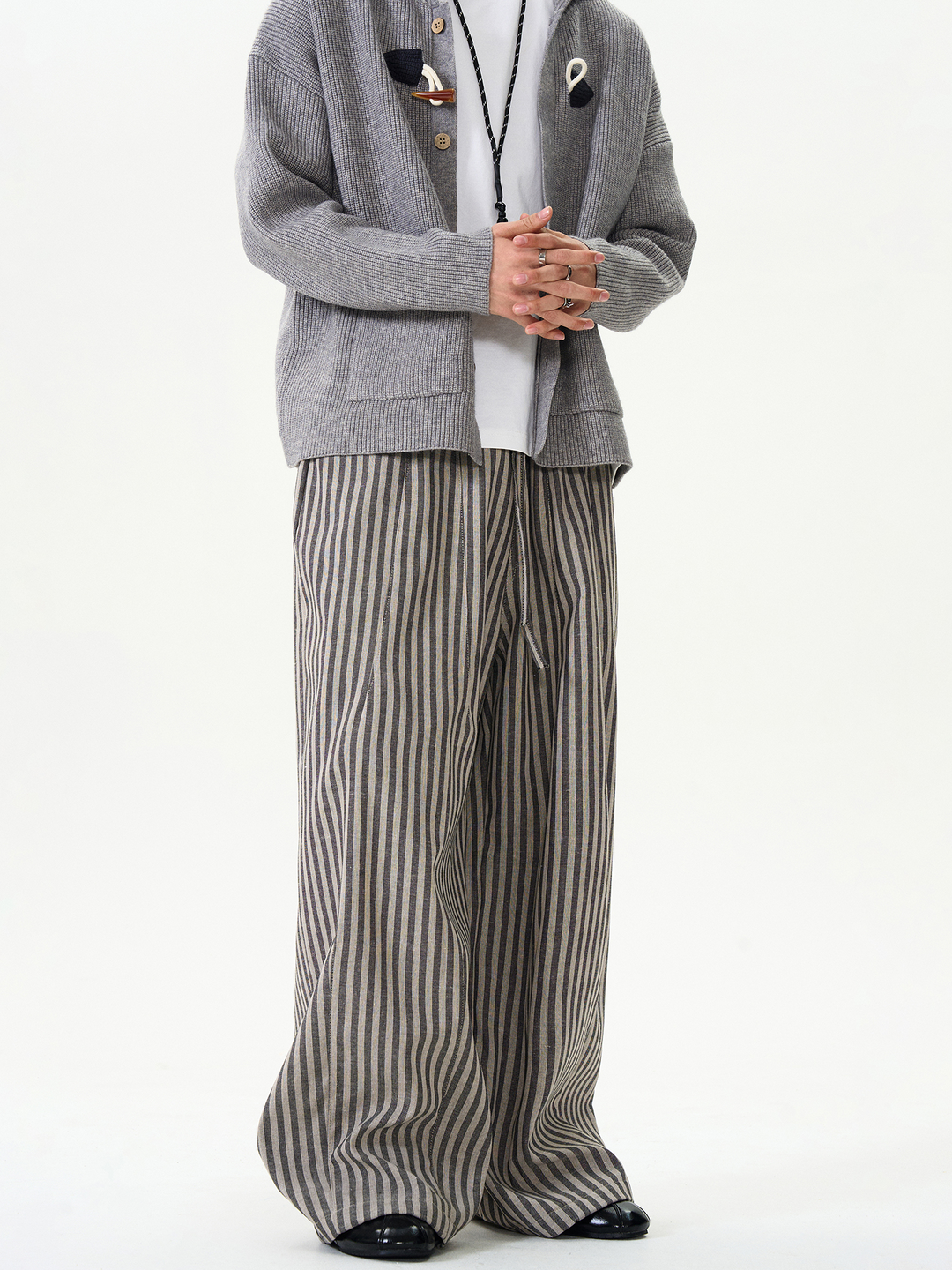 STRIPED STRAIGHT PANTS ISDES4390