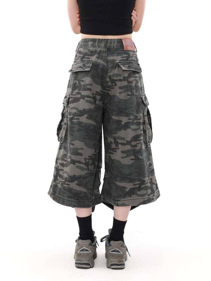CAMO CARGO WIDE CROPPED PANTS MNDES4455