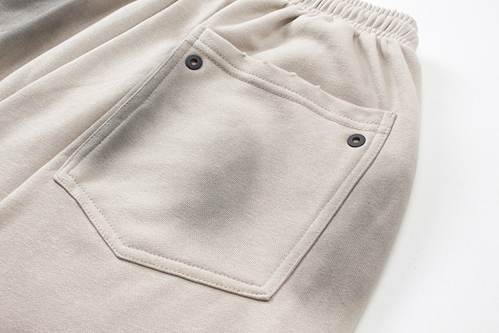 SMOKE DYE LOGO SWEAT SHORTS BEDES4676