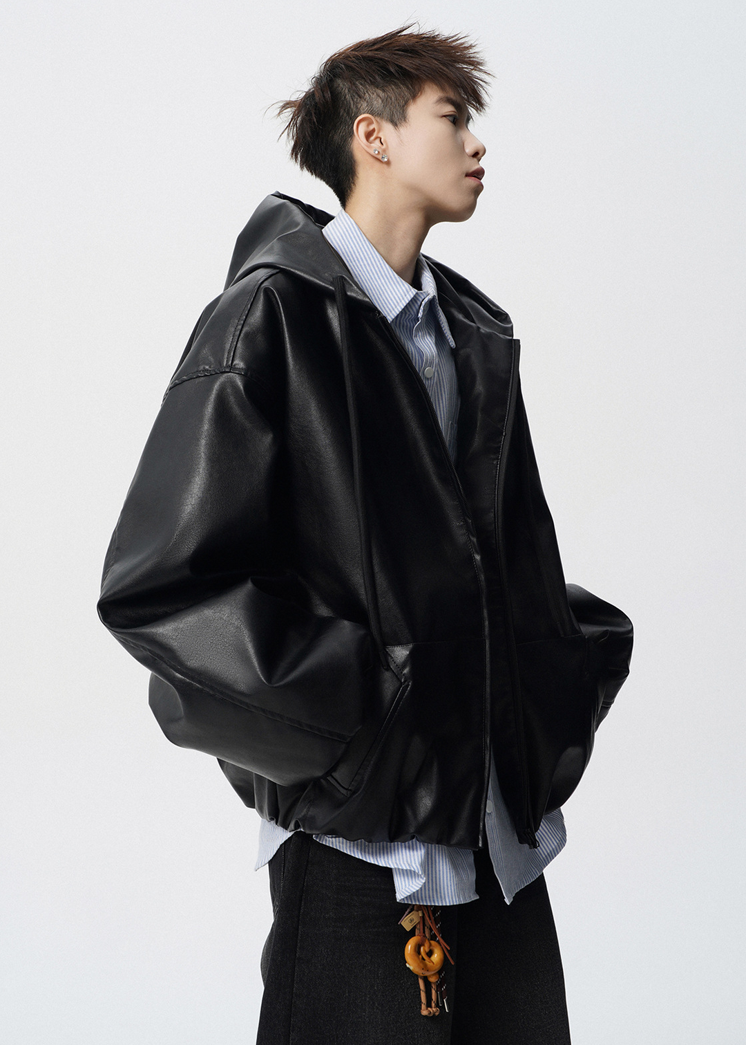 VOLUME SLEEVE HOODED LEATHER JACKET BEDES4535