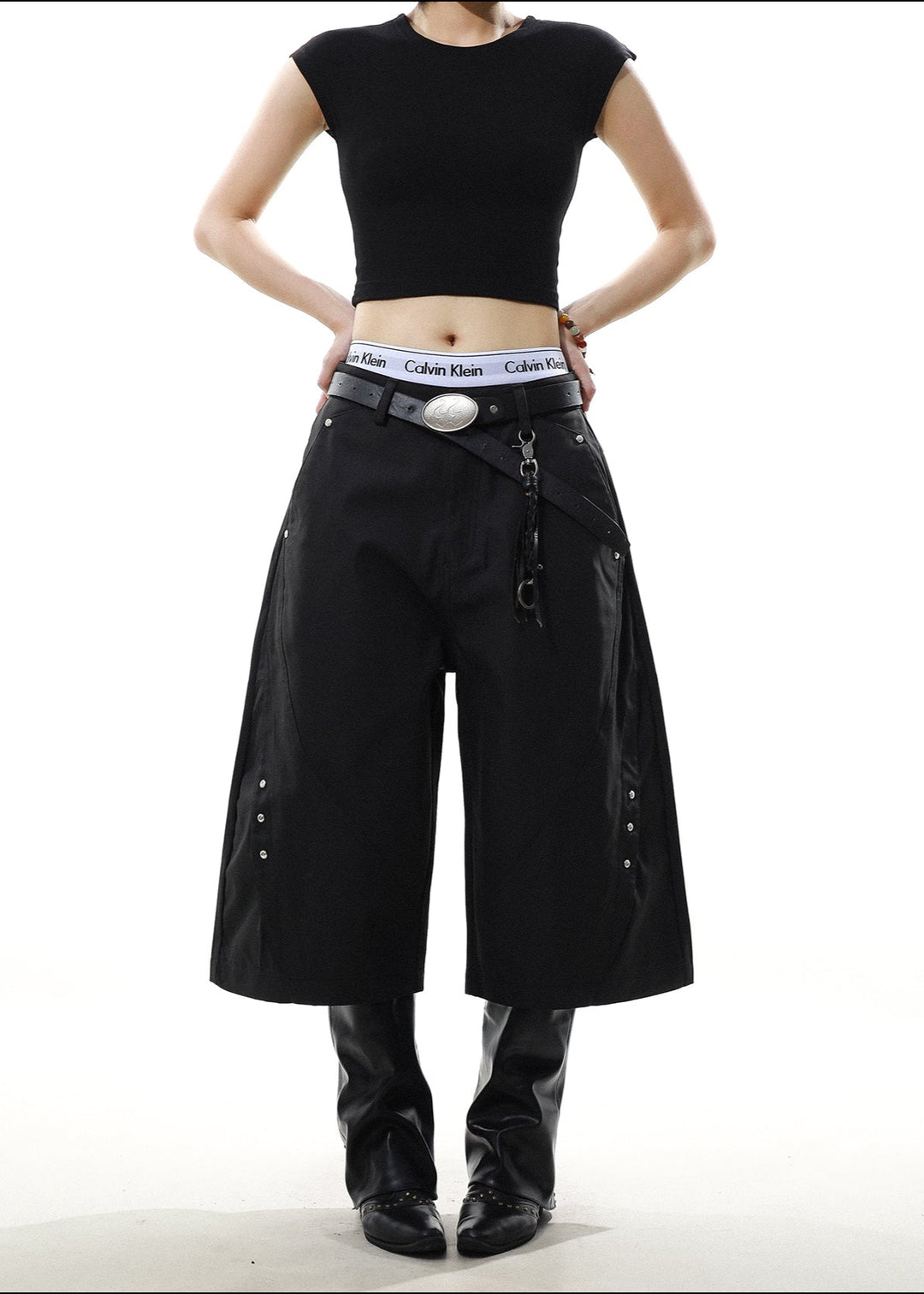 RIVET DESIGNED WIDE BERMUDA PANTS MNDES4460
