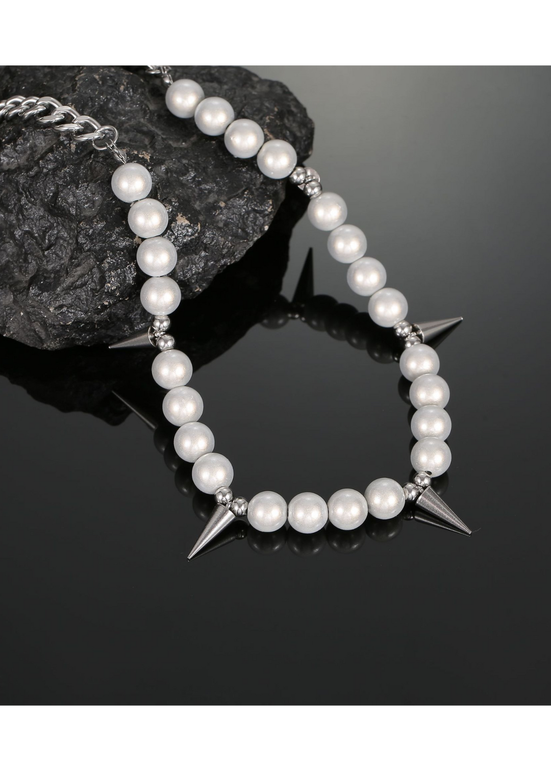 SPIKE PEARL NECKLACE BEDES4604