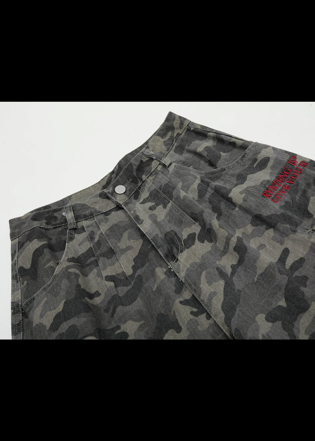 WIDE FIT CAMO CARGO SHORTS BEDES4673