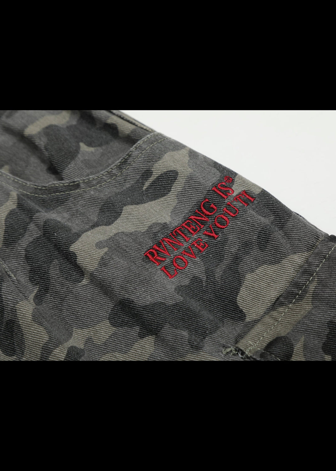 WIDE FIT CAMO CARGO SHORTS BEDES4673